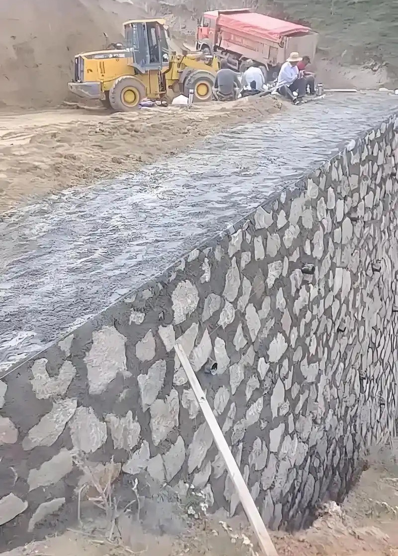 郑州新郑边坡加固